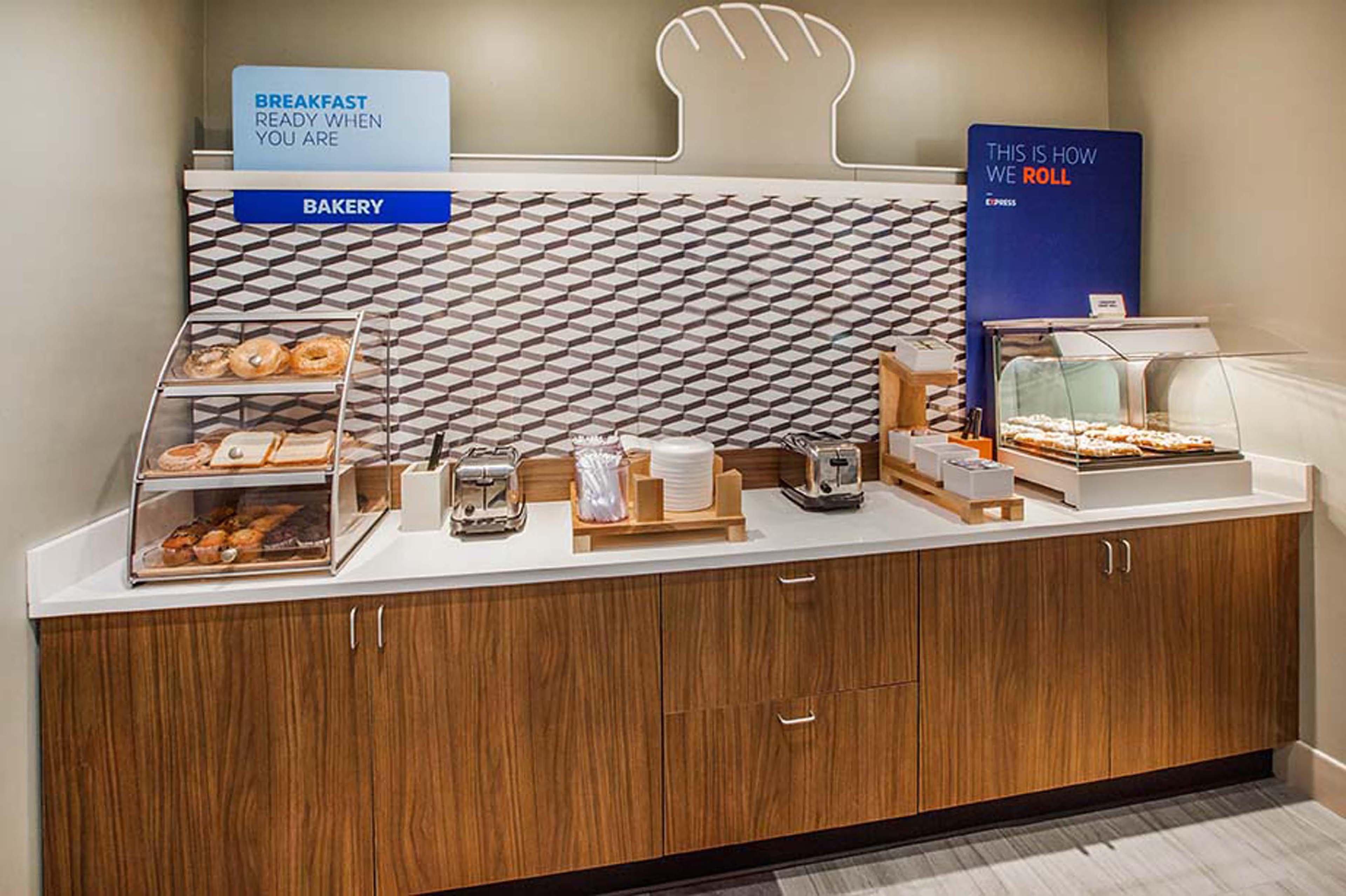 Holiday Inn Express Toledo-Oregon By Ihg Esterno foto