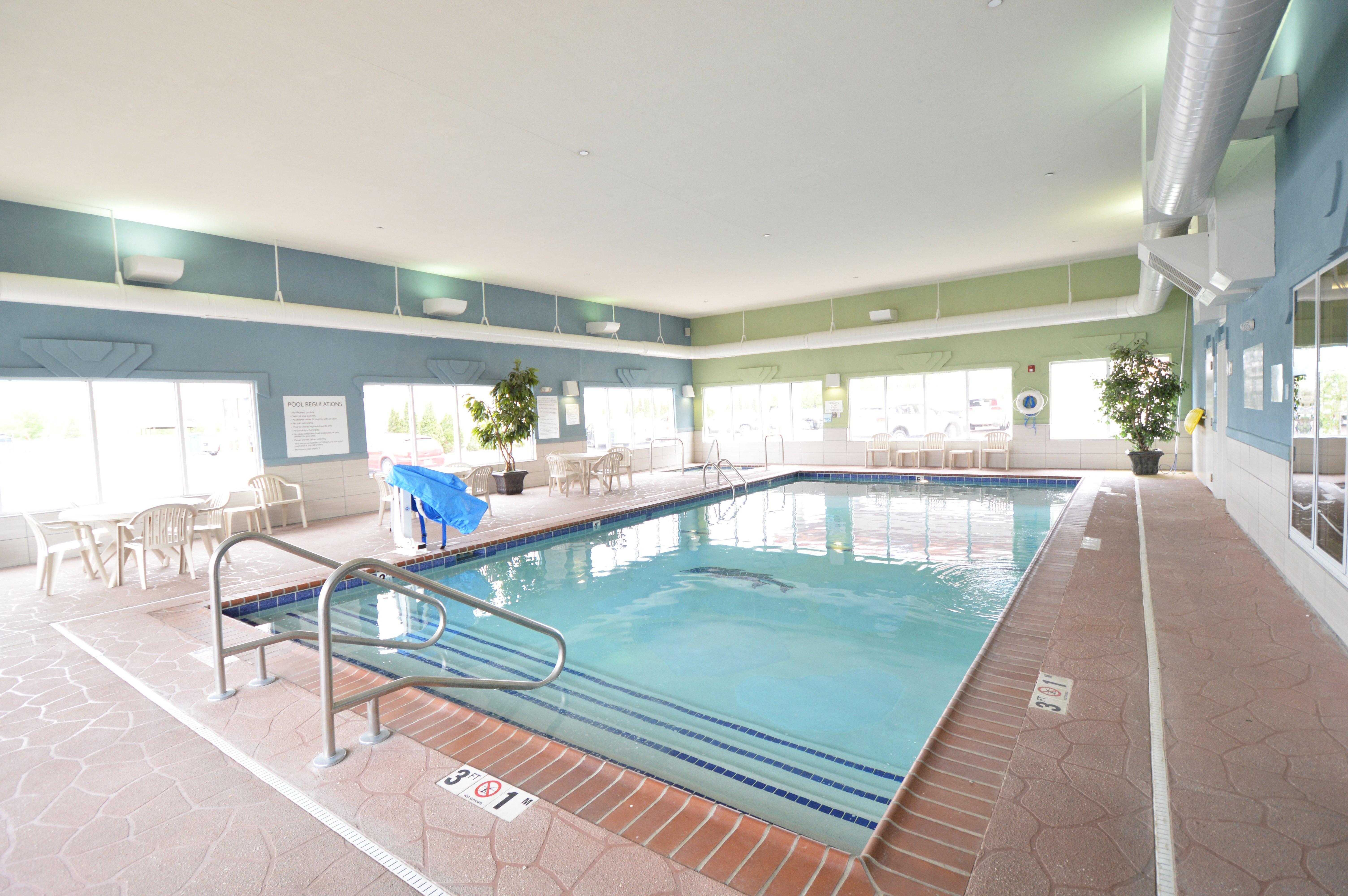 Holiday Inn Express Toledo-Oregon By Ihg Esterno foto