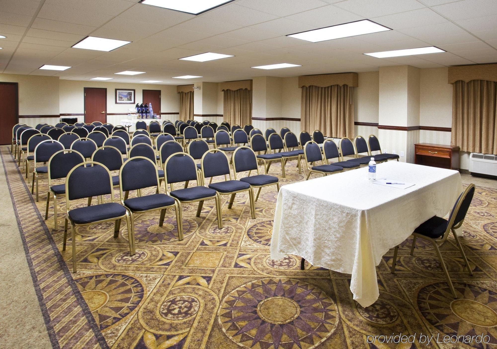 Holiday Inn Express Toledo-Oregon By Ihg Servizi foto