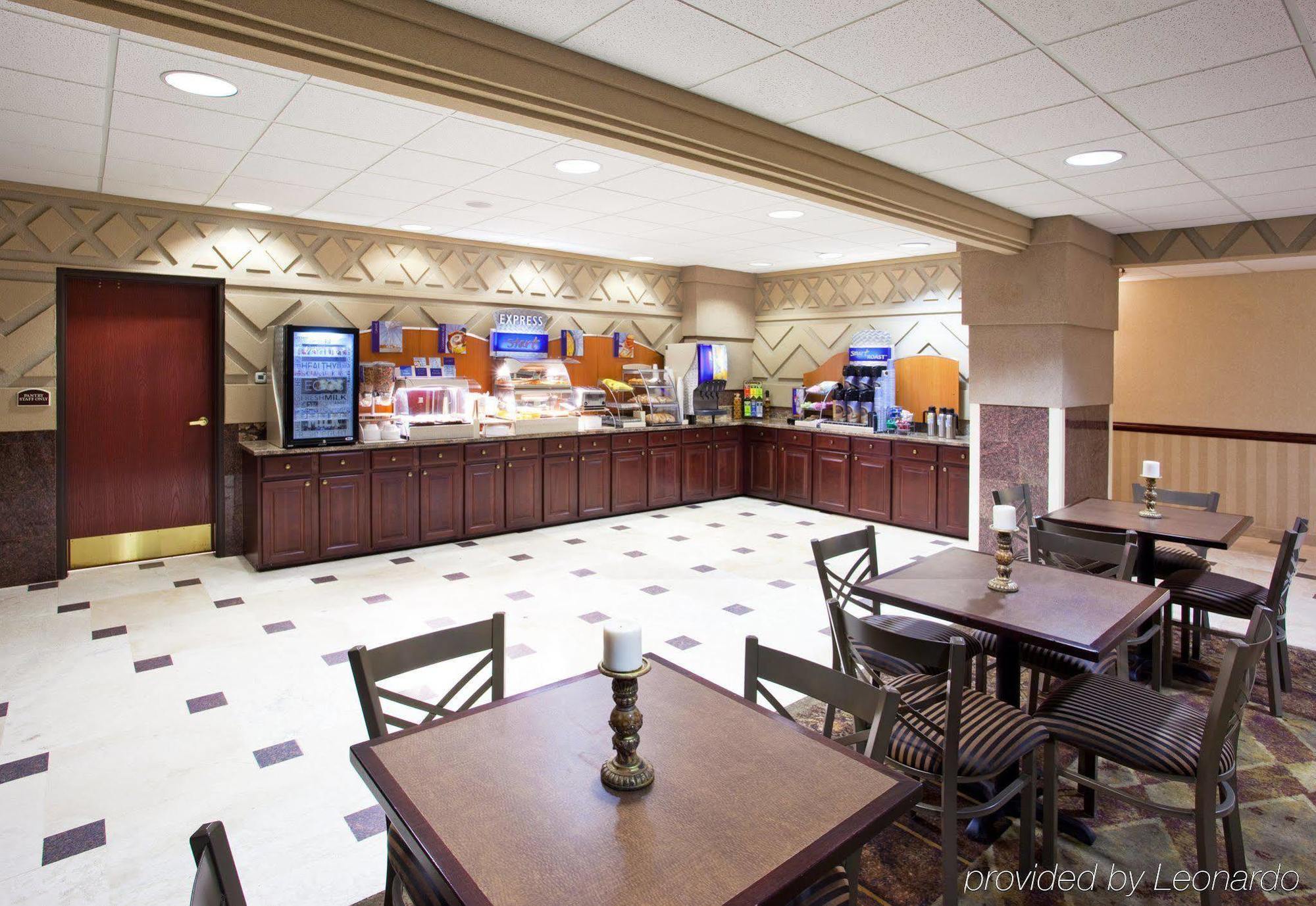 Holiday Inn Express Toledo-Oregon By Ihg Esterno foto